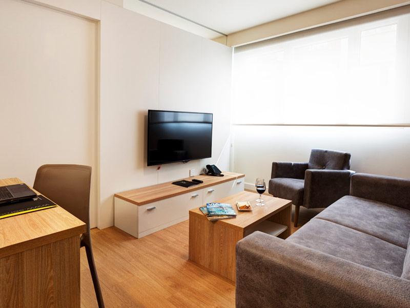Sercotel Logrono Suites エクステリア 写真