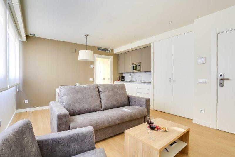 Sercotel Logrono Suites エクステリア 写真
